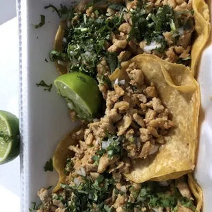 Combo norteño (5 mini chicken fajita tacos with cilantro, light onion)