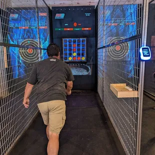 Ax throwing connect 4