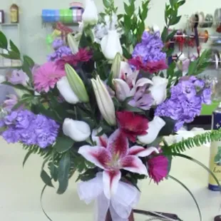 This is the picture of the bouquet described as anemic in one of our reviews