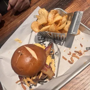 BBQ bacon cheeseburger