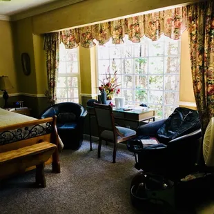 We had the "Mocha" room. Everything was so very clean. And the amenities in the bathroom were special. Some were locally produced.