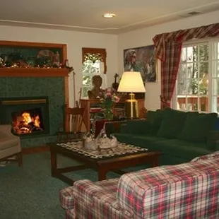 There is a great room that is so warm and cozy ... filled with very good feelings of love!