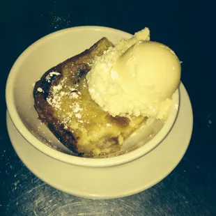 White Chocolate Breadpudding