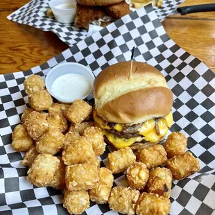 Fish sandwich &amp; double pub Cheeseburger