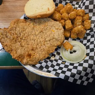 chicken wings and fried chicken, food