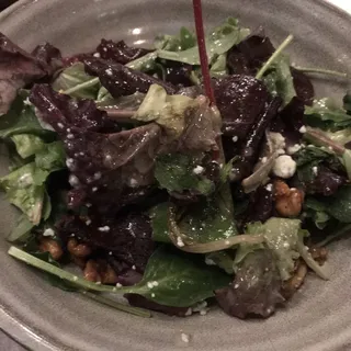 Walnut Mixed Greens