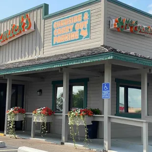McCormick&apos;s Curbside &amp; Carry-Out Parking