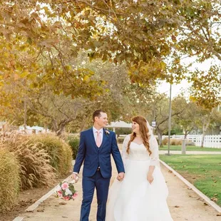 Fall Wedding at McCoy Equestrian Center in Chino Hills.  Brittney Hannon Photography - https://brittneyhannonphotography.com
