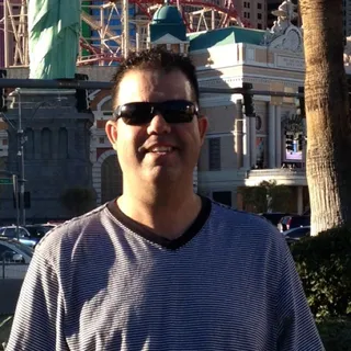 Dan B.