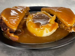 Cy's Bar And Grill