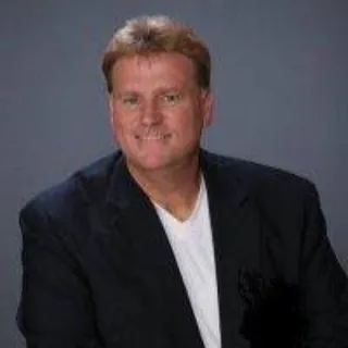 Tom C.