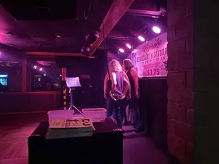 DOC Holliday's Country Bar