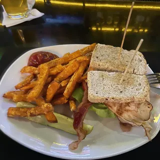 Smoked Turkey Club