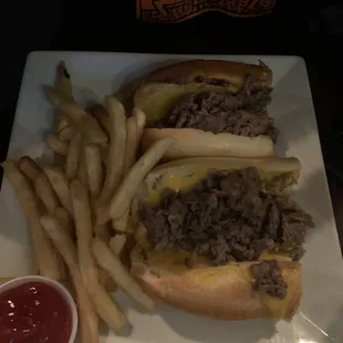 cheesesteak- yummy!