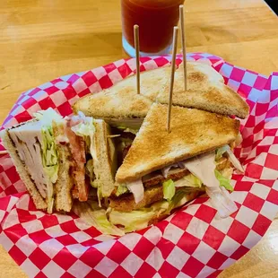 My club sandwich ($8 as of 9/4/23) was amazing.