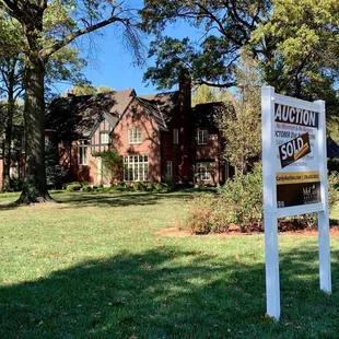 #8 Lynwood - Eastborough - $913,000