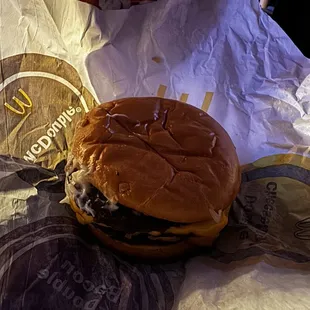 Double Cheeseburger