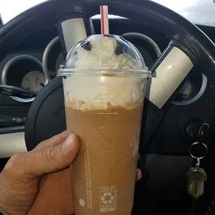 That's supposed to be a large but looks like it's only filled up to be a medium smh.