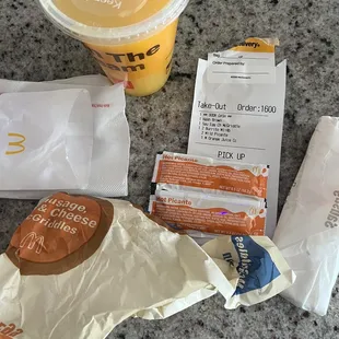 Missing items and nasty A** and Cold as S*** Food!