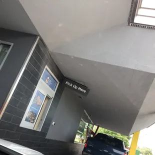 a car parked in front of a building