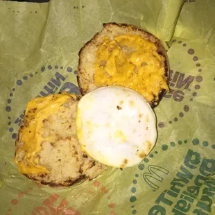 Ordered sub bacon. Didn't get Canadian bacon OR crispy bacon. -_-