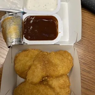 4 Piece McNuggets with Creamy Ranch Sauce and Tangy BBQ Dipping Sauce