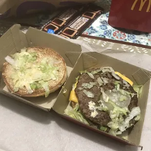 1 pickle. No sauce. Dry and cold. $8 really? Fuck you