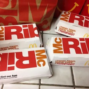 Ohhhh La La!!! Theyyyyyy're back! #McRibs
