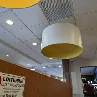 Can you even replace a bulb?