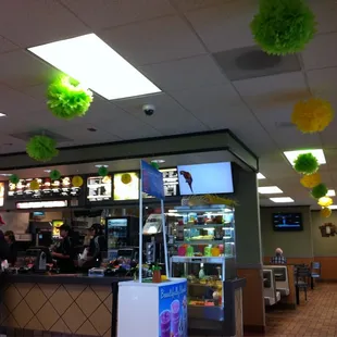 the inside of a fast food restaurant