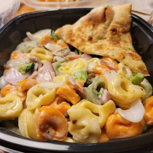 Alfredo Tortellini (customizable pasta)