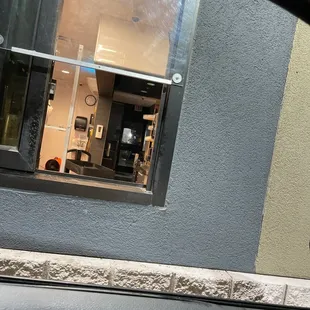 here rn pull up to the window instantly was being yelled at beligerently and relentlousy. cookies taste like shit.