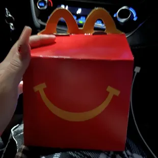 6pc Chicken McNuggets Happy Meal