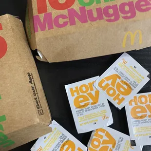 Back to work and realized they gave me bunch of honey with my chicken nuggets... I wanted HONEY MUSTARD!! ‍‍‍