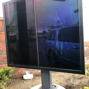 Can't see menu, my order or how much I owe.