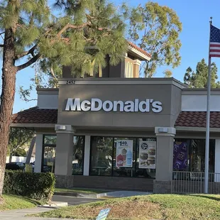 Need new management or new franchise owner .