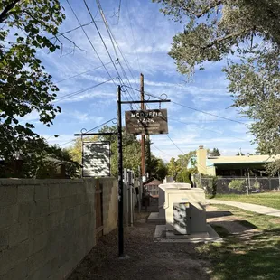 McDuffie sign with rules