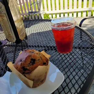 Blueberry muffin &amp; herbal tea