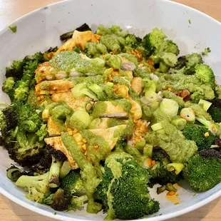 CHICKEN AND BROCCOLI - this location has better chicken and broccoli