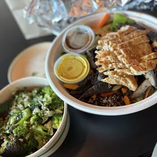 Side of BROCCOLI and Gorgonzola Portobello bowl (without cheese and added chicken)