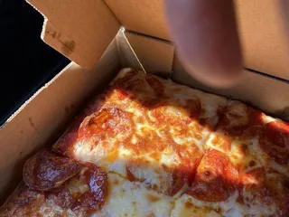 San Remos Pizza