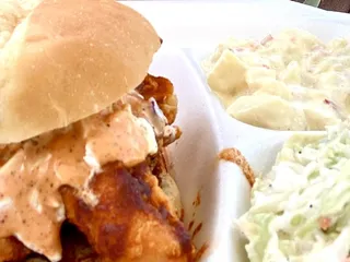 Louie's Hot Chicken & Barbecue