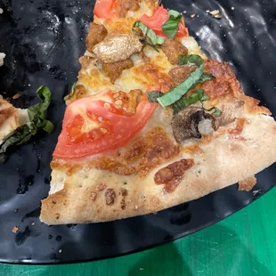 Saddest pizza crust ever.