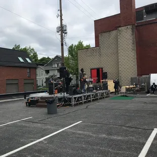 Live music outside today!