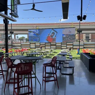 the outdoor seating area
