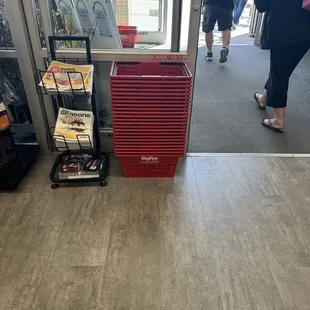 Hy-vee Hand-baskets.