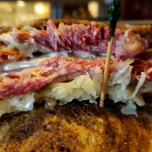 The good Rueben side shot, meaty and just right.