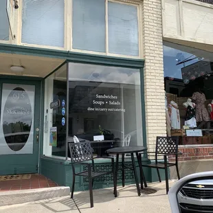 The front... outside seating
