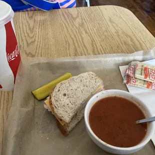 Gouda and Turkey Sandwich
