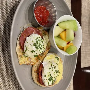 Eggs Benedict